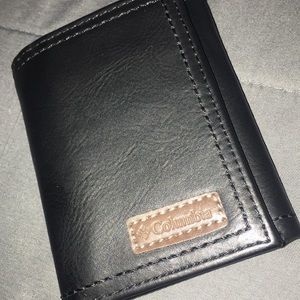 Columbia leather wallet